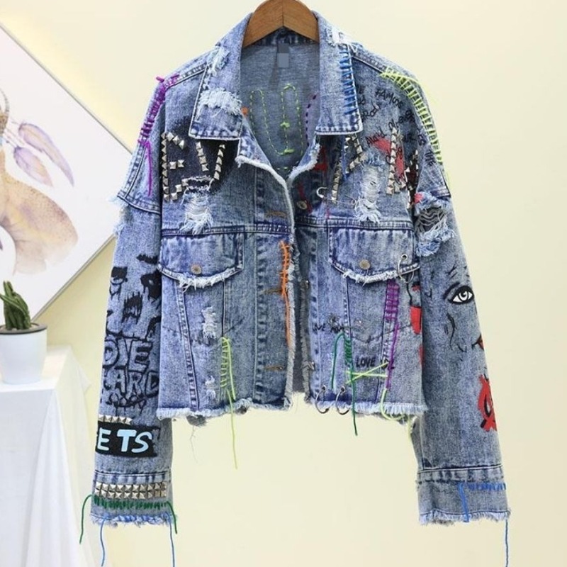 Patchwork Jean Jacket - Chaqueta corta vaquera informal con grafiti