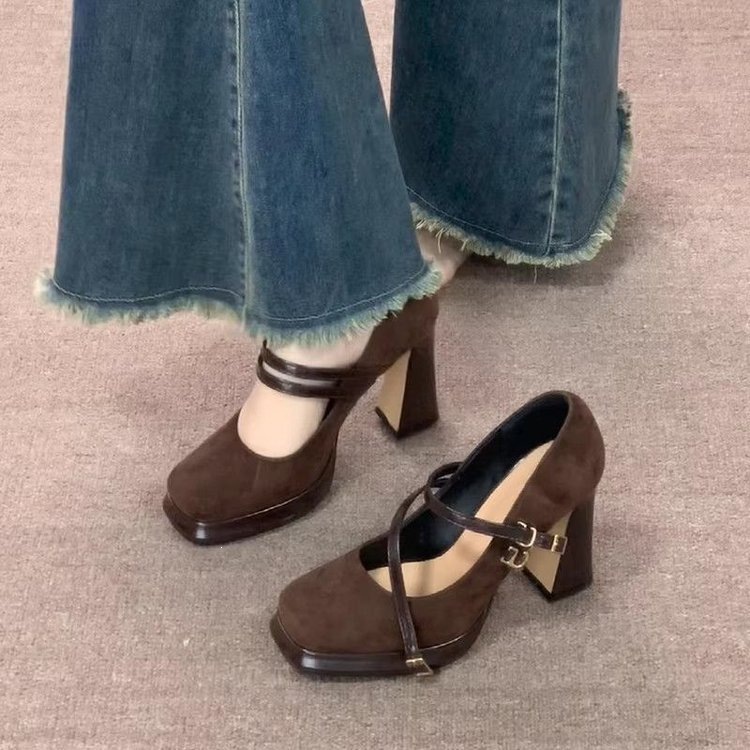 Zapatos Mary Jane Vintage de T - Vintage Fashion Fabrics reseña y precio