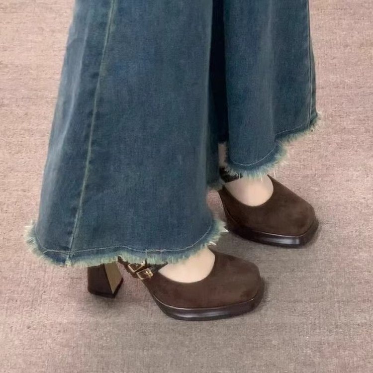 Zapatos Mary Jane Vintage de T - Vintage Fashion Fabrics reseña y precio