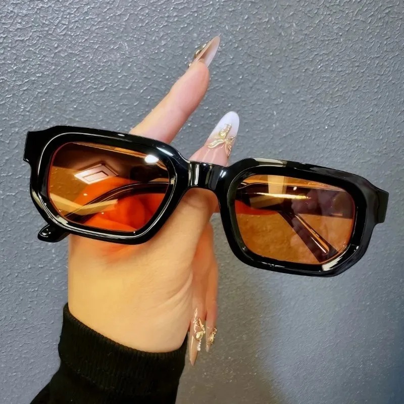 Gafas de Sol Vintage de Diseño - Vintage Fashion Female reseña y precio