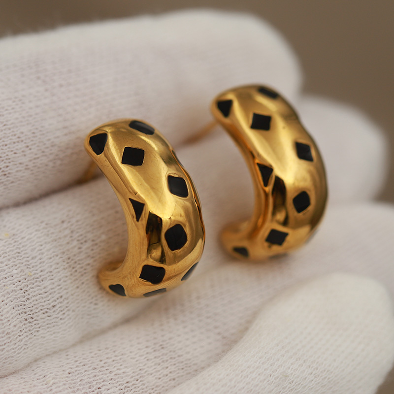 Pendientes clásicos de tuerca  - Vintage Fashion Jewelry Brands reseña y precio
