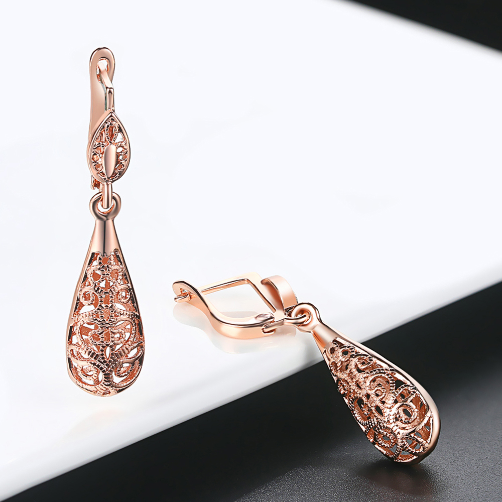 Pendientes de gota de agua de  - Vintage Fashion Jewelry Brands reseña y precio