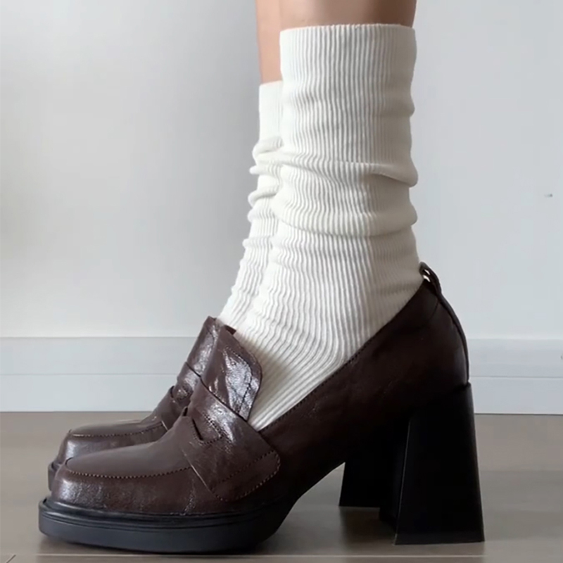 Zapatos mocasines de estilo un - Vintage Fashion Female reseña y precio
